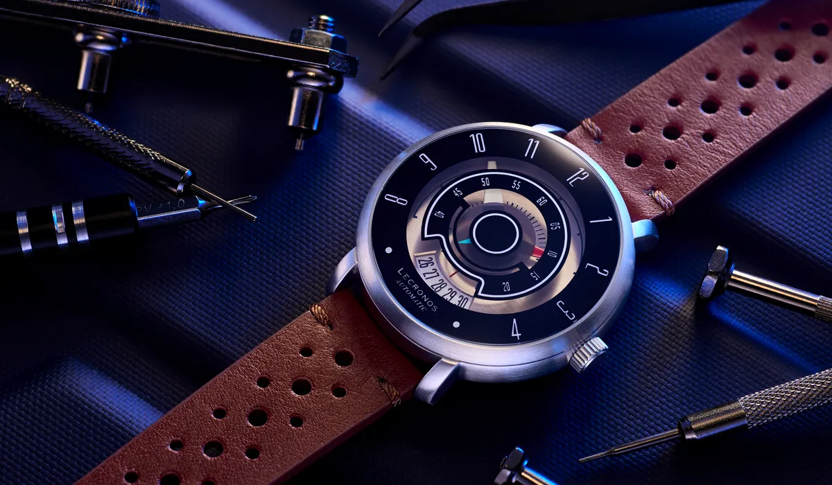 Milanese vs leather strap guide hero image